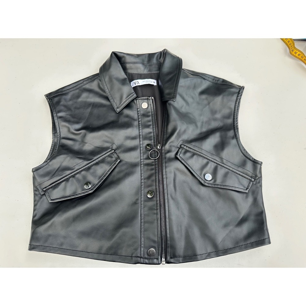 Zara Faux Leather Cropped Vest Black Sleeveless Biker Jacket Pockets Small